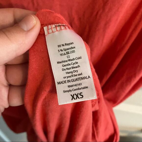 Lularoe Irma High Low Oversized Shirt Size XXS in Pink 00-0 - Picture 4 of 5